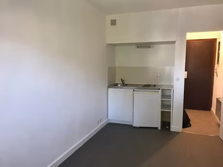 location appartement 1 pièce 14.25 m² à louviers (27400)  365 €