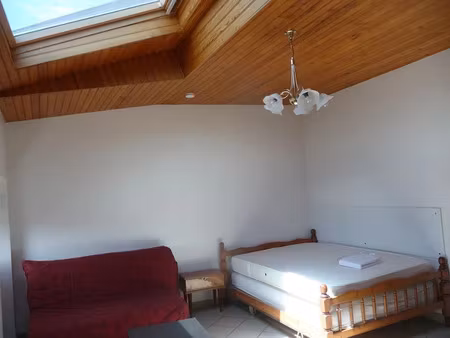 location meublée appartement 2 pièces 44 m² à privas (07000)  450 €