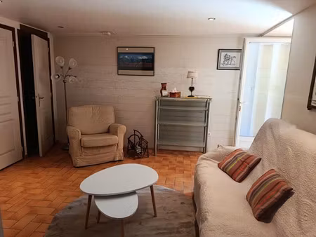 location meublée appartement 2 pièces 52 m² à arles-sur-tech (66150)  590 €