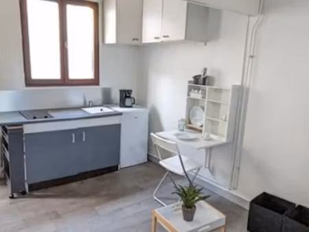 location meublée appartement 1 pièce 25 m² à aulnay-sous-bois (93600)  600 €