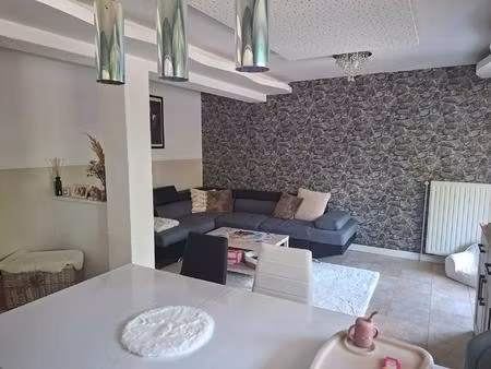 bel appartement avec terrasse proche centre-ville!