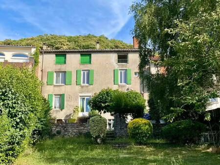 immeuble 4 logements avec jardin attenant