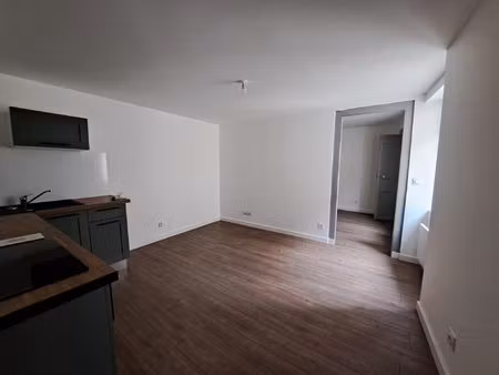 - quartier du chateau - t2 non meuble de 27m²-