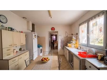 centre ville  115 m²  grenier  jardin clos