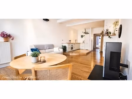 appartement de caractère entièrement rénové – 99 76 m² – hyper centre de chorges
