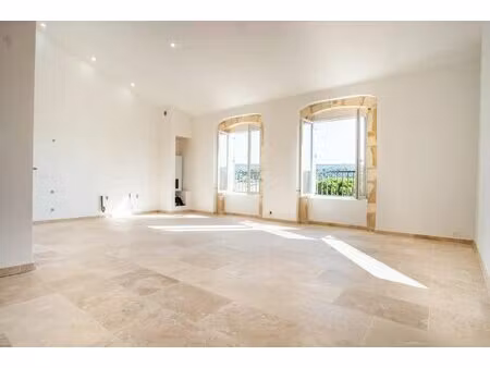pourrières – appartement t4 duplex – dernier étage – vue dégagée