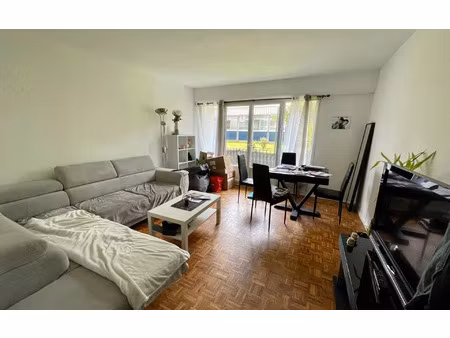location appartement  m² t-3 à épône  803 €
