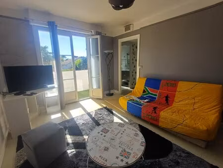 pau - t1 29m² - balcon vue dégagée