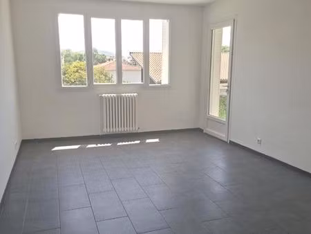 saint gaudens bel appartement t3 entierement renove