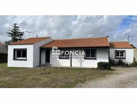 vente maison à la garnache (85710) : à vendre / 148m² la garnache