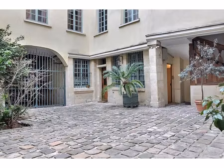 location meublée appartement 2 pièces 35 m² à paris 4ème (75004)  2 350 €