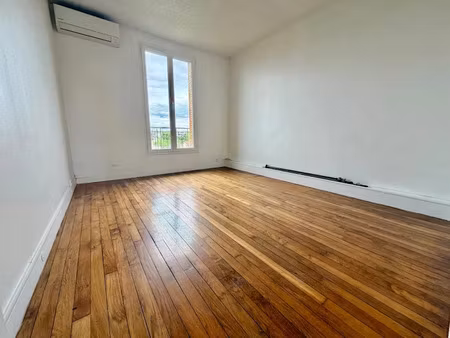 location appartement 2 pièces 38 m² à chelles (77500)  790 €
