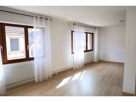location appartement 5 pièces 135 m² à dettwiller (67490)  970 €