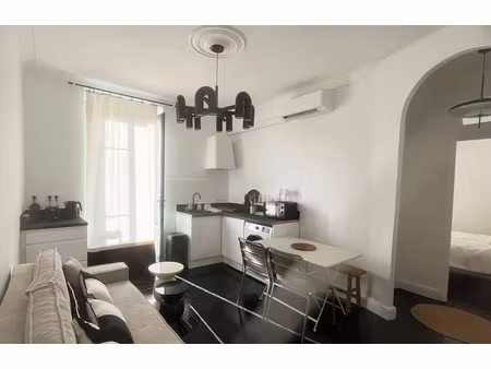 location meublée appartement 2 pièces 32 m² à nice (06000)  1 260 €