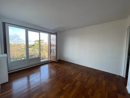 location appartement 3 pièces 54 m² à colombes (92700)  1 535 €