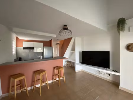 location appartement 3 pièces 104.56 m² à saint-martin (97150)  1 800 €