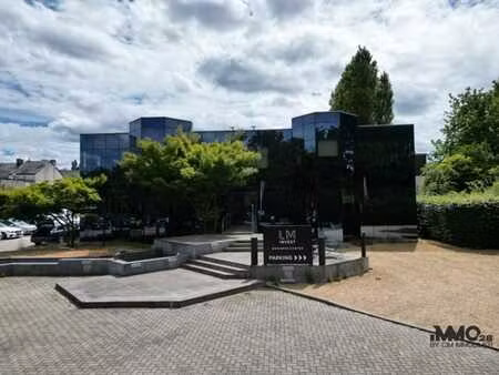 business center avec parkings extérieurs à flémalle
