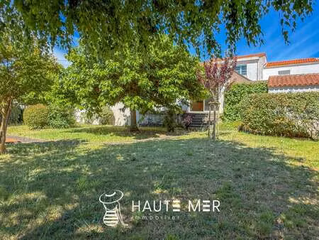 vente maison aux sables-d'olonne (85100) : à vendre / 163m² les sables-d'olonne