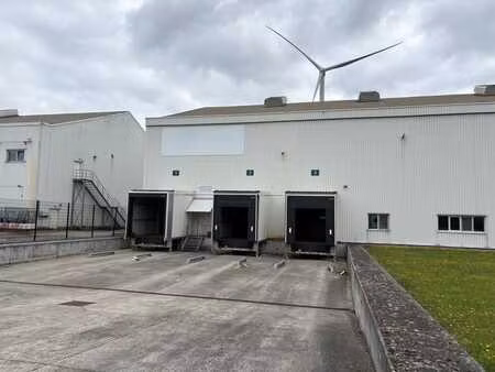 bâtiment logistique à louer à beersel