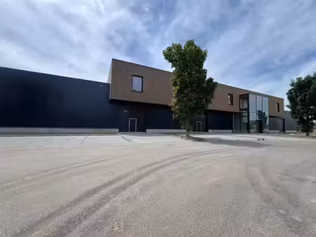 a louer - p.a.e gembloux-sauvenière - entrepôt et bureaux