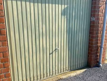gesloten garage te koop in beveiligd complex
