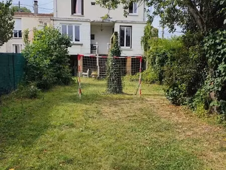 location maison 6 pièces 149 m² à dammarie-les-lys (77190)  1 550 €