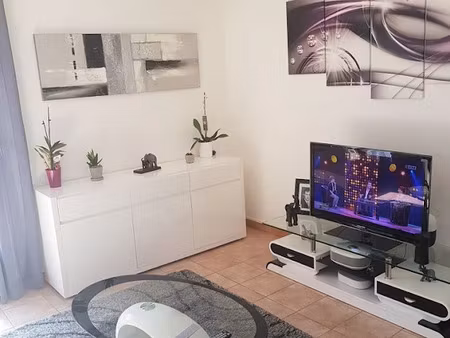 location maison 3 pièces 72 m² à ailly-sur-noye (80250)  900 €