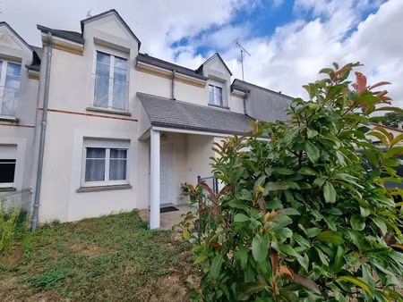 location maison 4 pièces 91.9 m² à fleury-les-aubrais (45400)  985 €