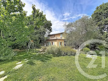 location meublée maison 7 pièces 169.39 m² à roquefort-les-pins (06330)  2 400 €