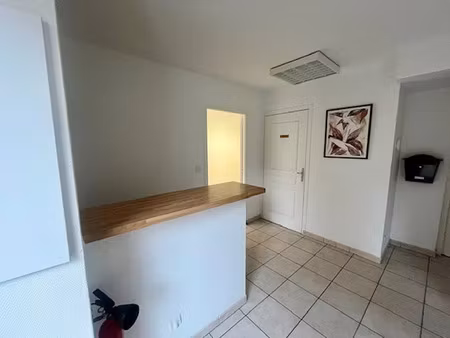 location locaux professionnels 0 pièces 49 m² à courseulles-sur-mer (14470)  600 €