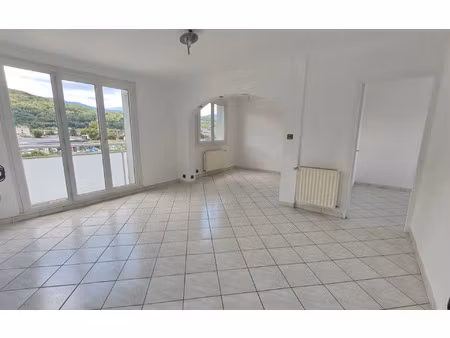 appartement saint-martin-d'hères 60.28 m² t-3 à vendre  125 000 €
