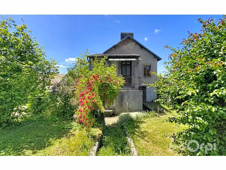 maison saint-éloy-les-mines 76 m² t-3 à vendre  29 000 €