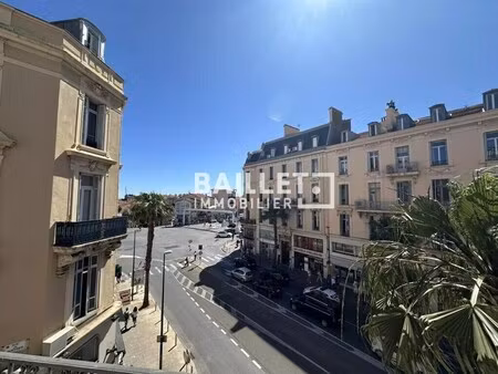 location bureaux 55 m²
