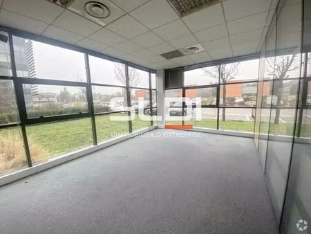 location bureaux 195 m²