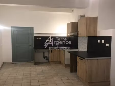 a beaucaire t2 à vendre