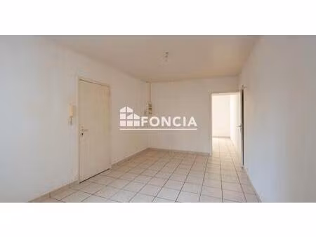 bourg de peage - t2 38 m2 - plain-pied proche commerces et commodités