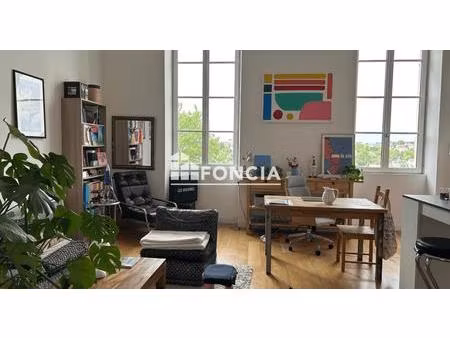 centre-ville / appartement duplex avec parking