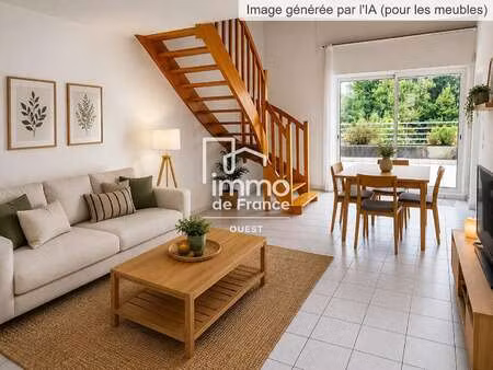 vente appartement 4 pièces à la roche-sur-yon centre ville (85000) : à vendre 4 pièces / 9