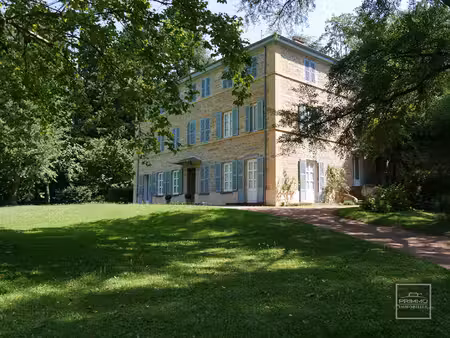 saint-cyr au mont d'or appartement t3 de 120m² habitables dans une superbe propriété