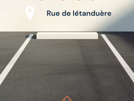 place de parking rue de létanduère