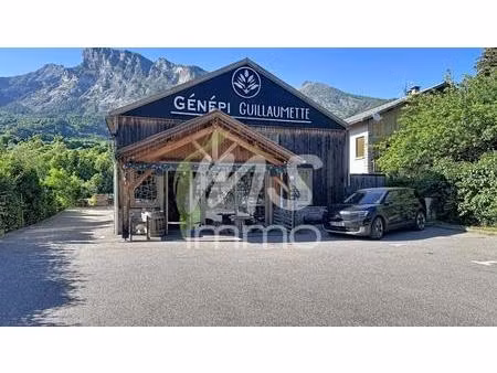 local commercial de 275 m² - saint-jean saint-nicolas