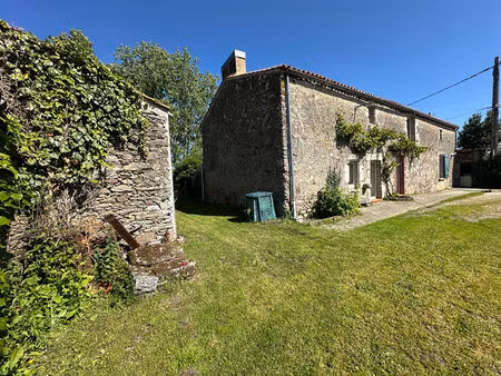 vente maison 5 pièces  154.00m²  aizenay