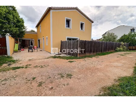 maison cuers 8 pièce(s) 181 m2