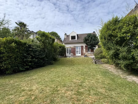 maison - 60 02 m2 - 5 pièces
