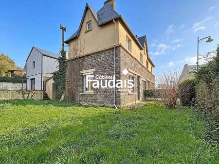saint jean d'elle - bourg - maison à rénover avec fort potenti