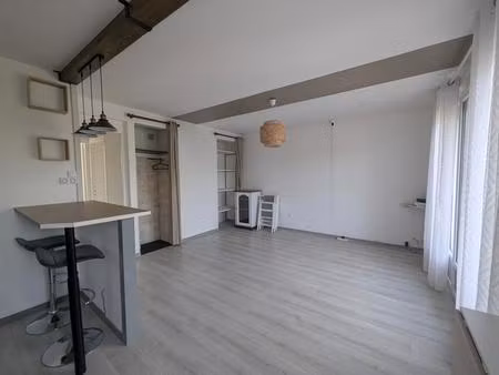 maison meublé 3 pièces - 60 49 m² - beton-bazoches