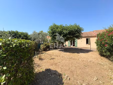 a vendre 84120 pertuis maison type 3 pieces d'environ 62m² avec jardin et garage.