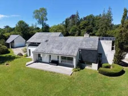 vente maison à saint-andré-de-l'épine (50680) : à vendre / 275m² saint-andré-de-l'épine
