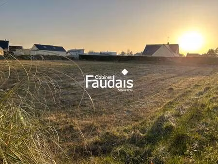 vente terrain à créances (50710) : à vendre / 2218m² créances
