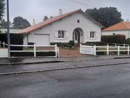 location maison à beautour (44120) : à louer / 84m² beautour